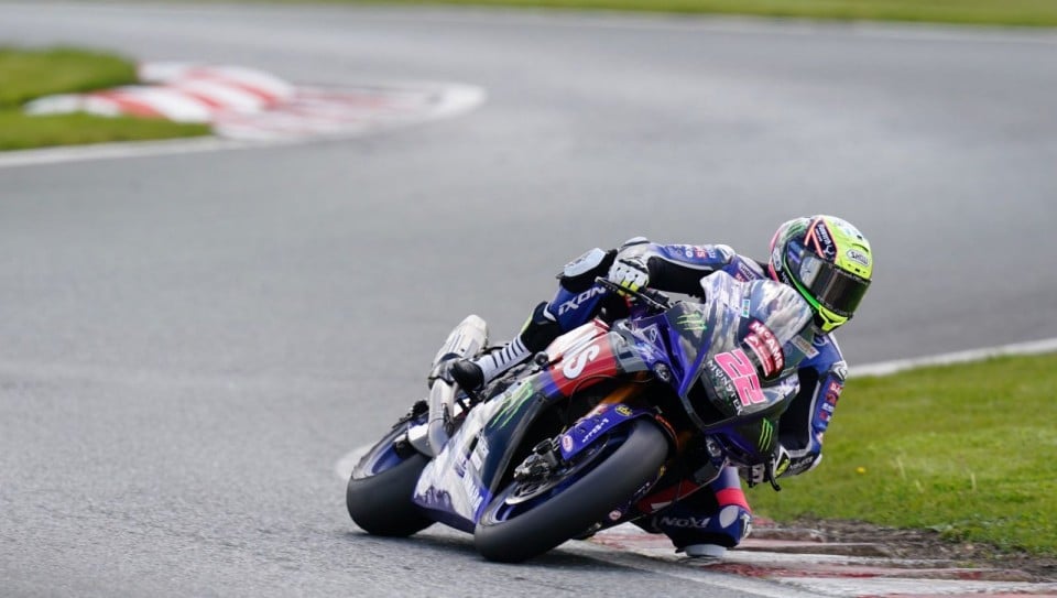 SBK: BSB Test at Oulton Park: O'Halloran leads from Bridewell, third Vickers
