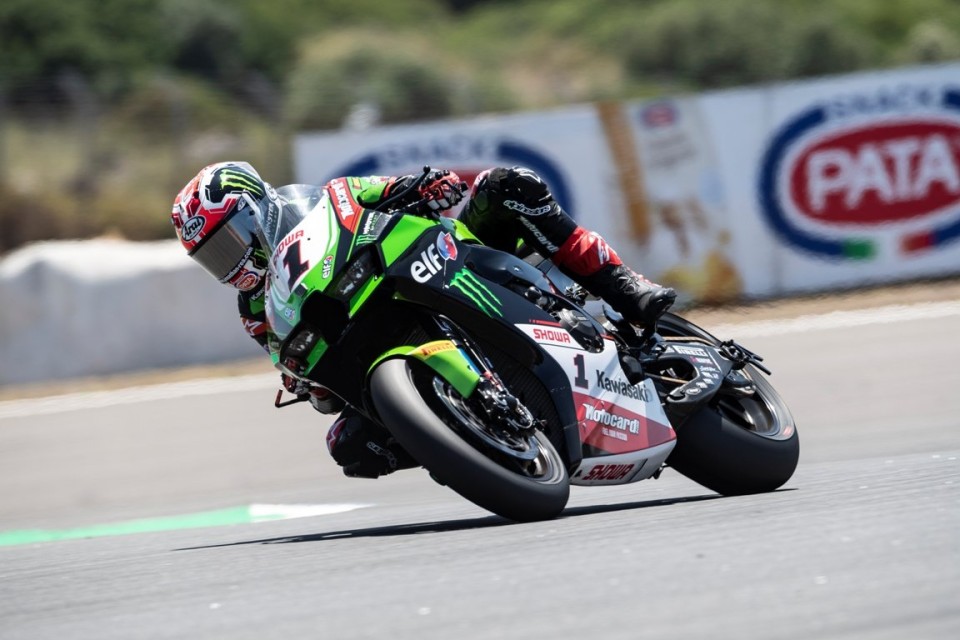 SBK: Rea si prende la rivincita nella Superpole Race, 3° Redding