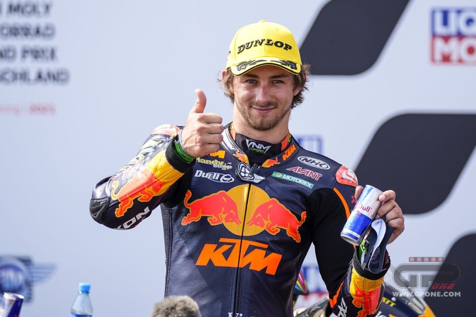 Moto2: Sachsenring: Gardner domina e Fernandez cade. Bezzecchi è 3°