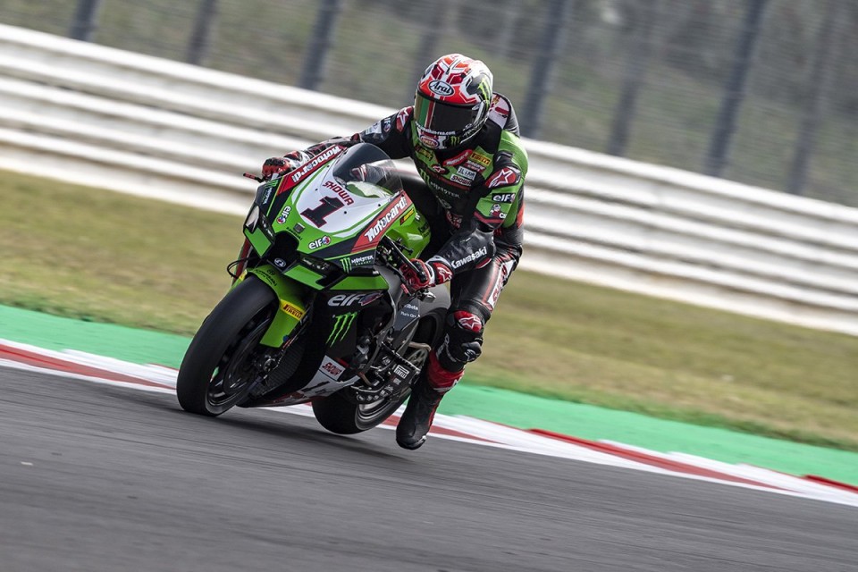 SBK: Test Kawasaki a Navarra, Rea: "Pista nuova ed una evoluzione per la Ninja"