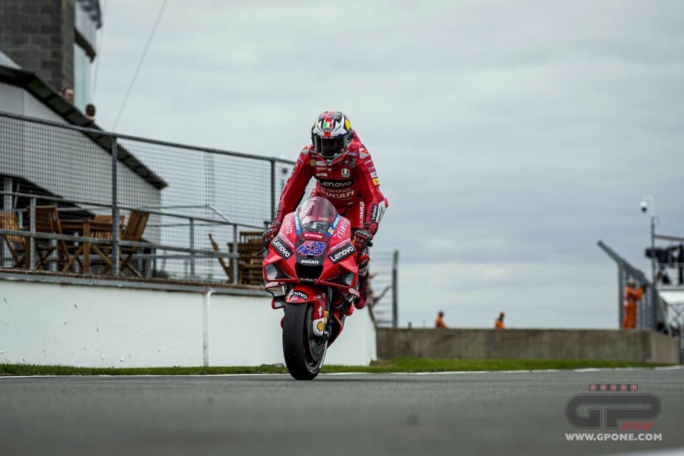 MotoGP: Miller prenota la pole a Silverstone: sua la FP3. Bagnaia 5°, Rossi 7°