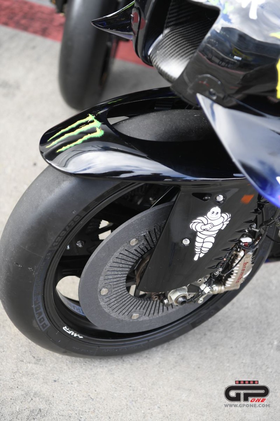 MotoGP: Gomme e dischi, ecco come la Yamaha li mantiene alla giusta temperatura 
