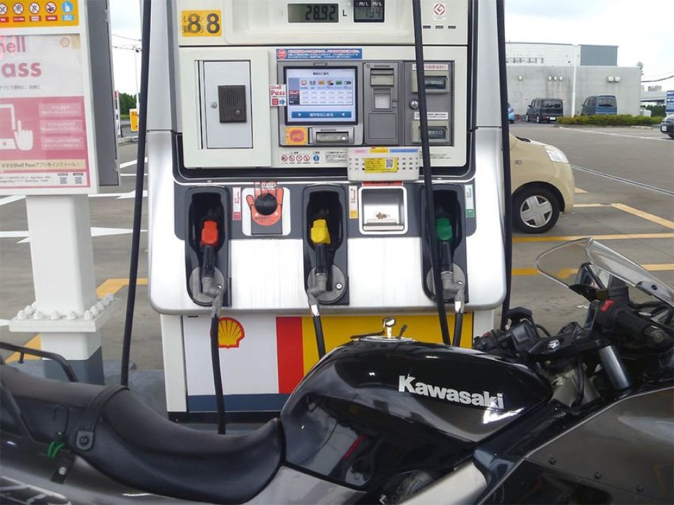 Moto - News: Caro benzina: un autunno di aumenti, prezzi ancora più alti