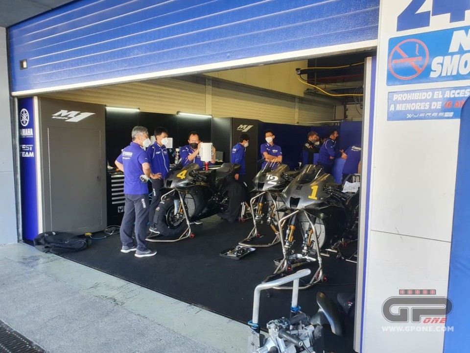 MotoGP: I collaudatori (più Vinales) scaldano i motori nei test di Jerez