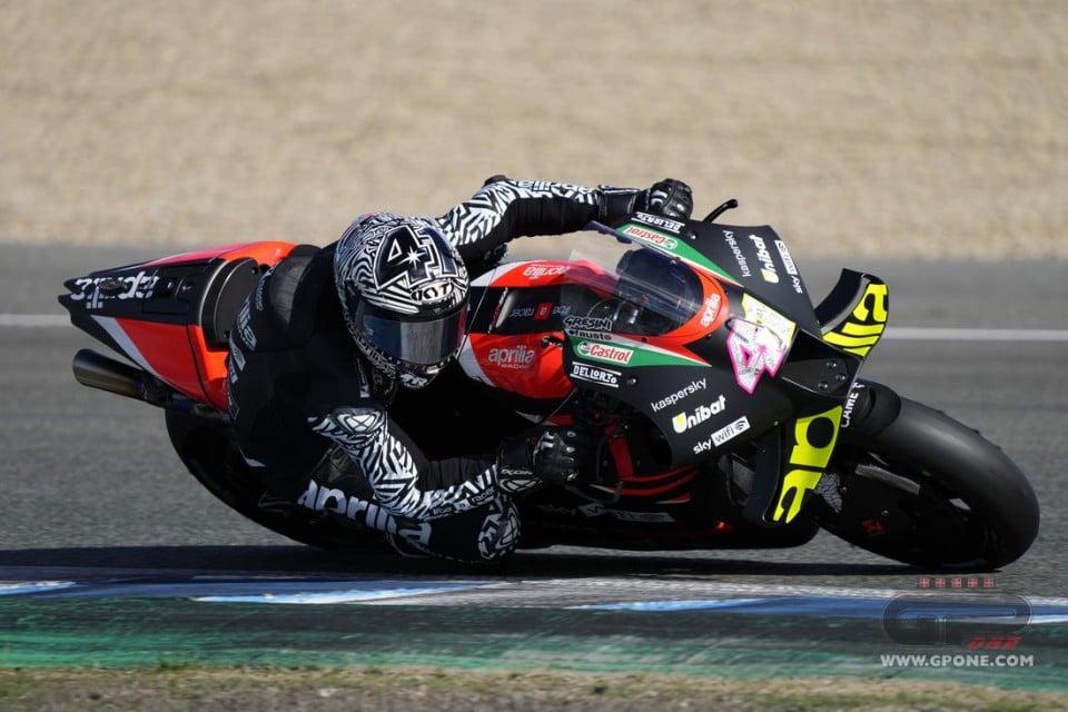 MotoGP: A.Espargarò: "Volevo novità, la mia Aprilia è al 99% quella di Valencia"