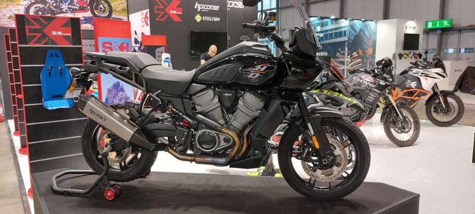 Moto - News: Harley-Davidson Pan America: ecco lo scarico aftermarket di HP Corse