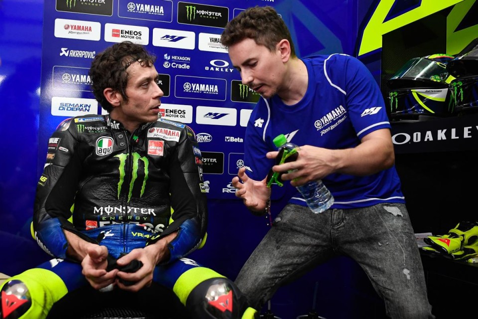 MotoGP: Lorenzo: “Che figata essere alla 100Km dei Campioni, sei un grande Vale”