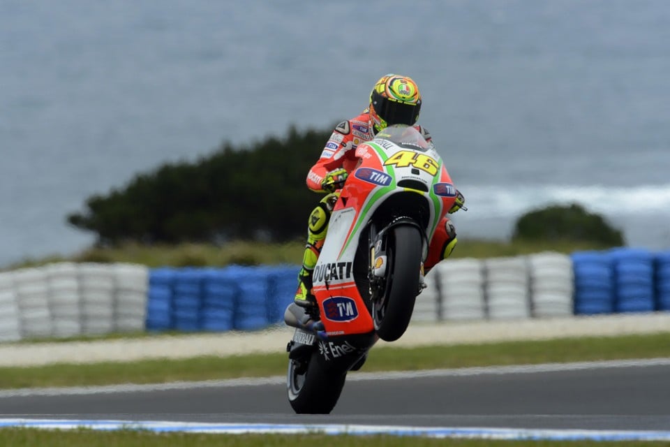 MotoGP: Valentino Rossi e il 'ritorno' sulla Ducati: tanti dubbi, poche certezze