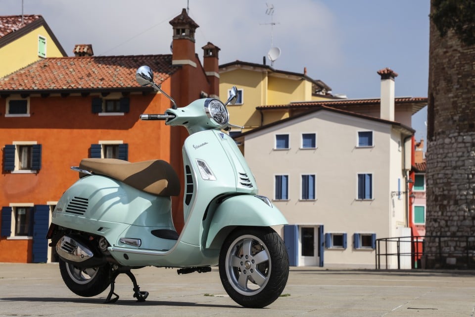 Moto - News: Vespa, un brand che da solo sfiora il miliardo di euro