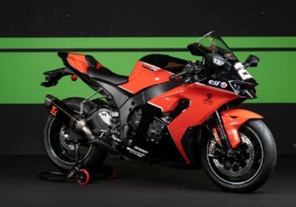 Moto - News: Ecco il prezzo della Kawasaki ZX-10 R Heritage vestita da GPZ900R