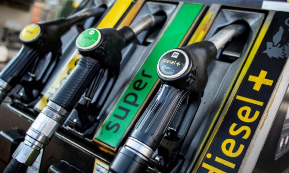 Auto - News: Diesel: perché ora costa più della benzina?