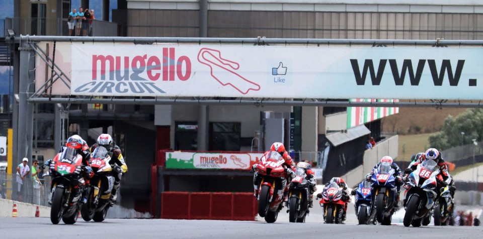 SBK: 16 piloti alla prima del CIV SBK 2022: lanciato il guanto di sfida a Pirro