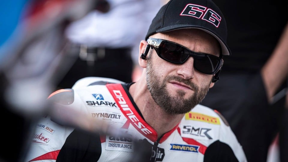 SBK: Tom Sykes lines up at start of BSB with PBM Ducati