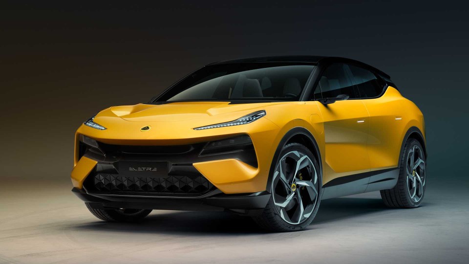 Auto - News: Lotus Eletre: il primo SUV elettrico della Casa inglese ha 612 CV