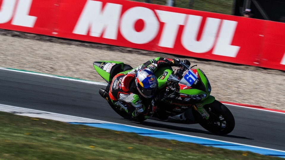 SBK: Duello serrato ad Assen: 1° Oncu, 2° Aegerter, 3° Bulega in 77 millesimi!