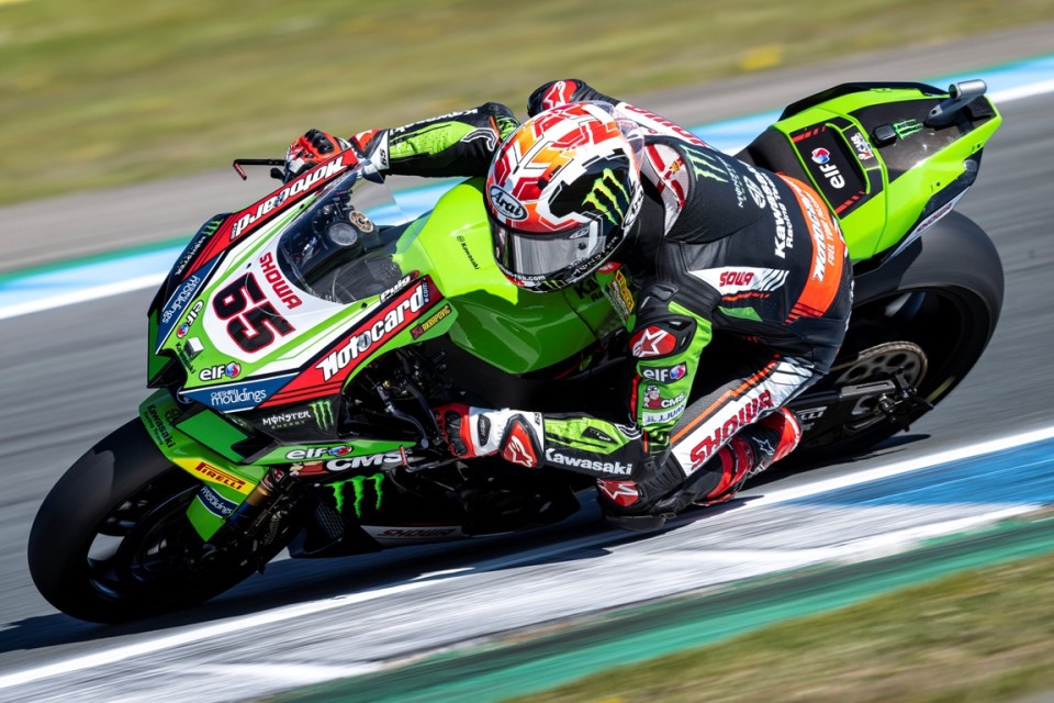 SBK: Assen: Rea e la Kawasaki piegano Bautista e la Ducati in Gara 1, 3° Toprak