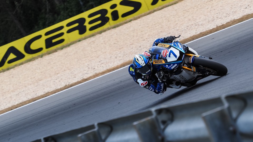 SBK: Estoril, FP1: Baldassarri la spunta nel testa a testa con Aegerter, 9° Bulega