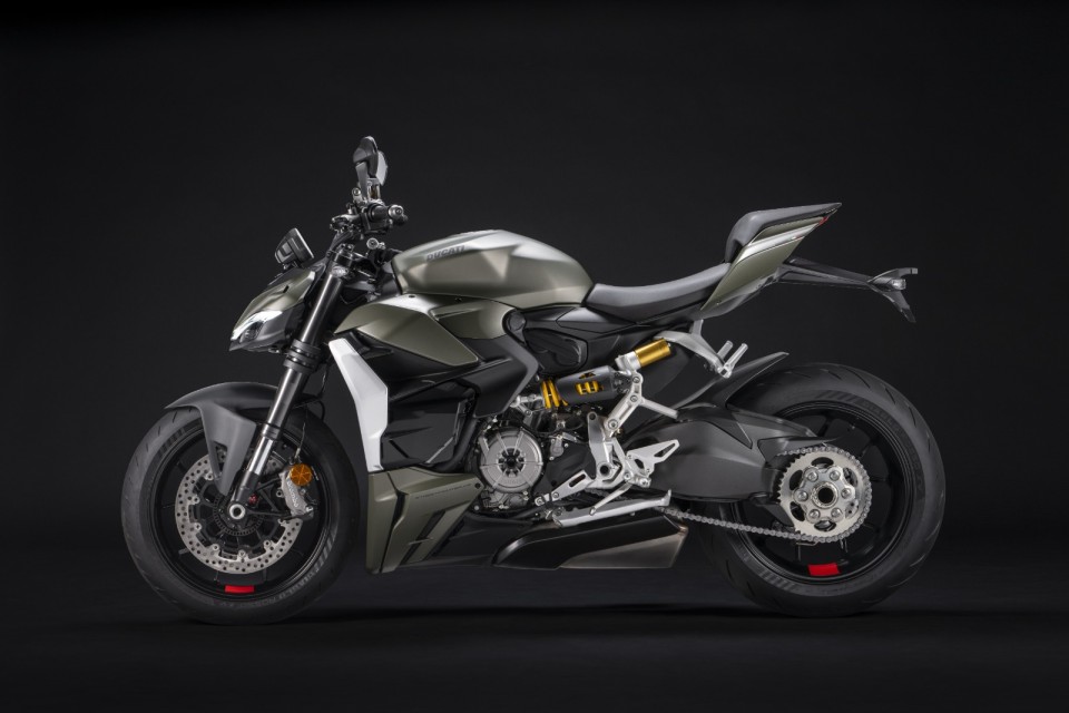 Moto - News: Ducati Streetfighter V2: arriva il verde metallizzato