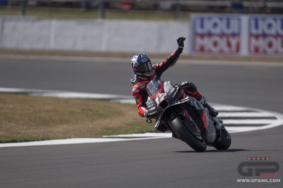 MotoGP: Vinales si prende il Warm Up a Silverstone, Rins 2° e Mir 3°. Bagnaia 12°