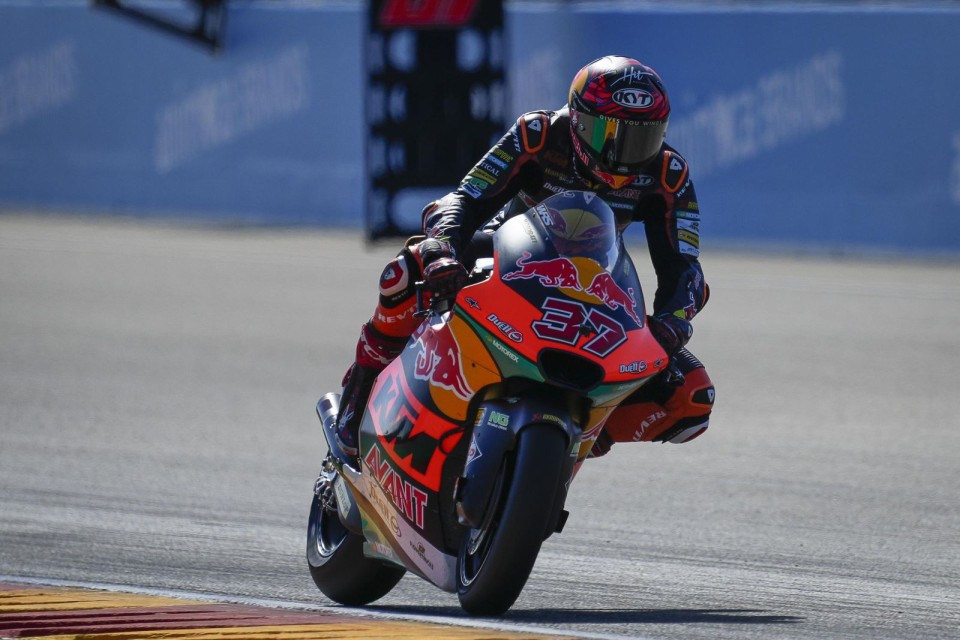Moto2: Aragon: Fernandez primeggia nella FP1, Vietti solo 20°
