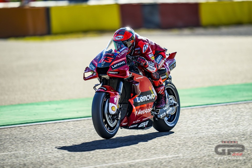 MotoGP: Tris Ducati in qualifica ad Aragon: Bagnaia pole, 2° Miller, 3° Bastianini. Marquez 13°