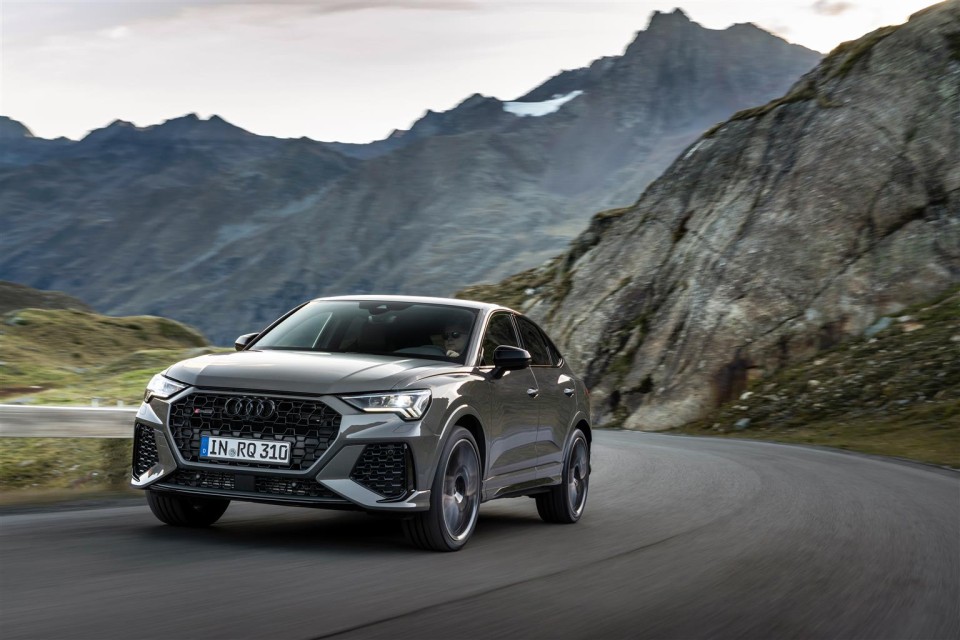 Auto - News: Audi RS Q3 e Sportback edition 10 years: l'esclusività si fa sportiva