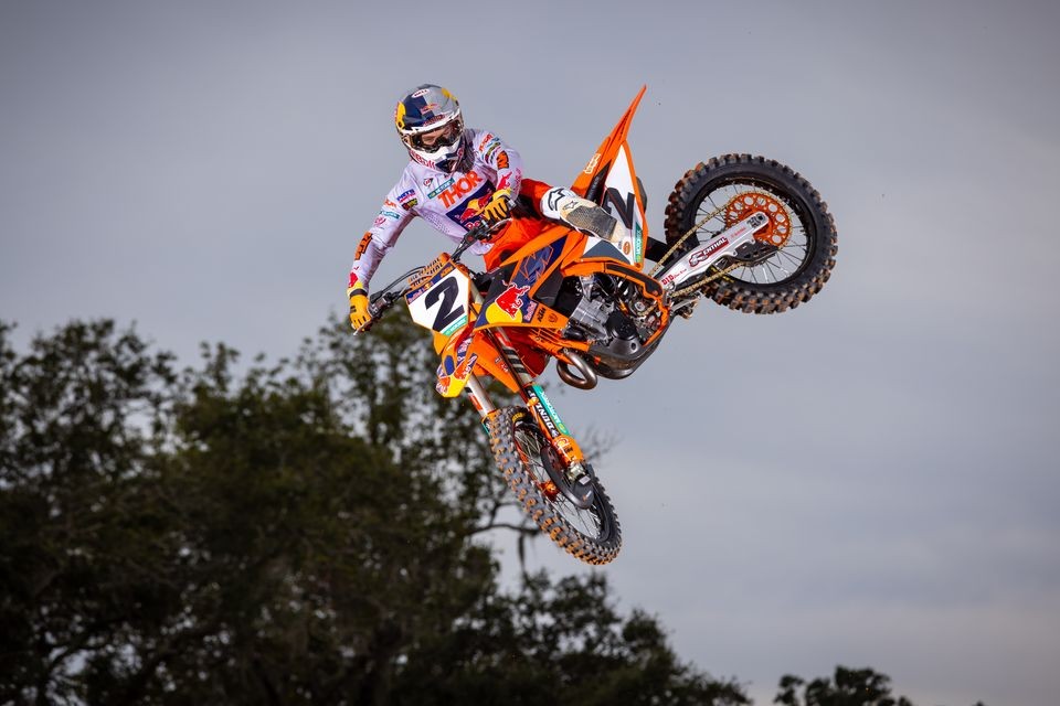 Moto - News: KTM  450 SX-F Factory Edition 2023: il cross al top