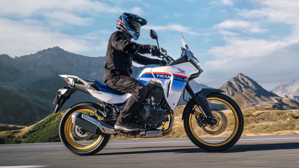 Moto - News: Honda: svelato il prezzo della nuova Transalp XL750 2023