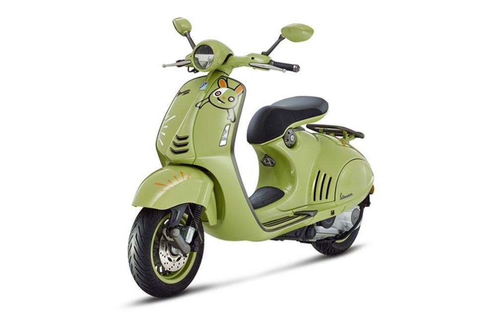 Moto - Scooter: Vespa 946 10º Anniversario, dedicata all’anno del coniglio