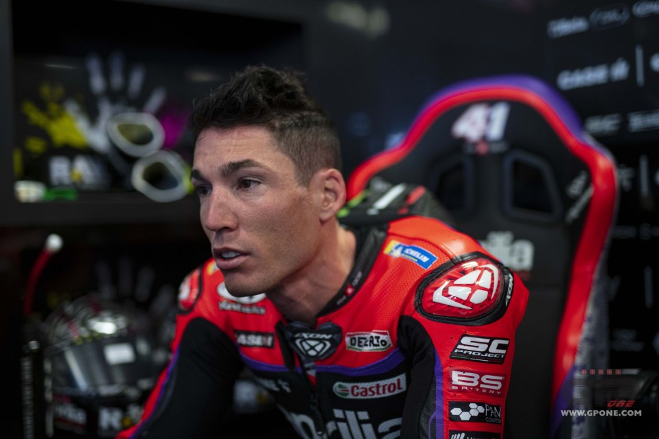MotoGP: Aleix Espargarò: "la deportanza è così forte da crearmi problemi al braccio"
