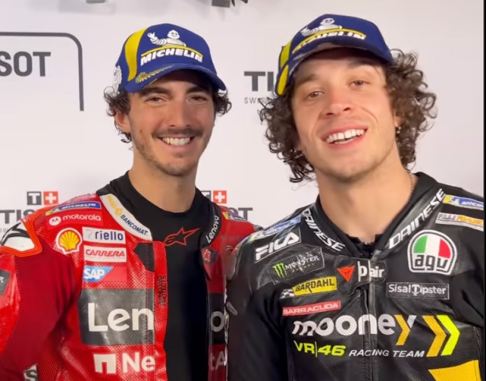 MotoGP: VIDEO - Bezzecchi scherza con Bagnaia: 