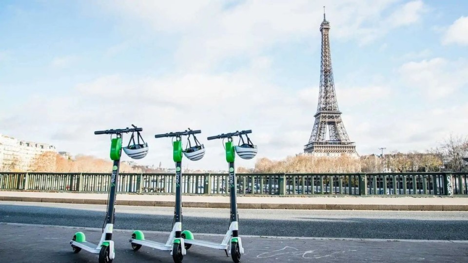 Moto - Scooter: Parigi: stop ai monopattini a noleggio