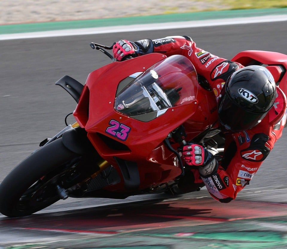 MotoGP: Bastianini: 10 giri sulla Panigale V4 a Misano e sensazioni positive