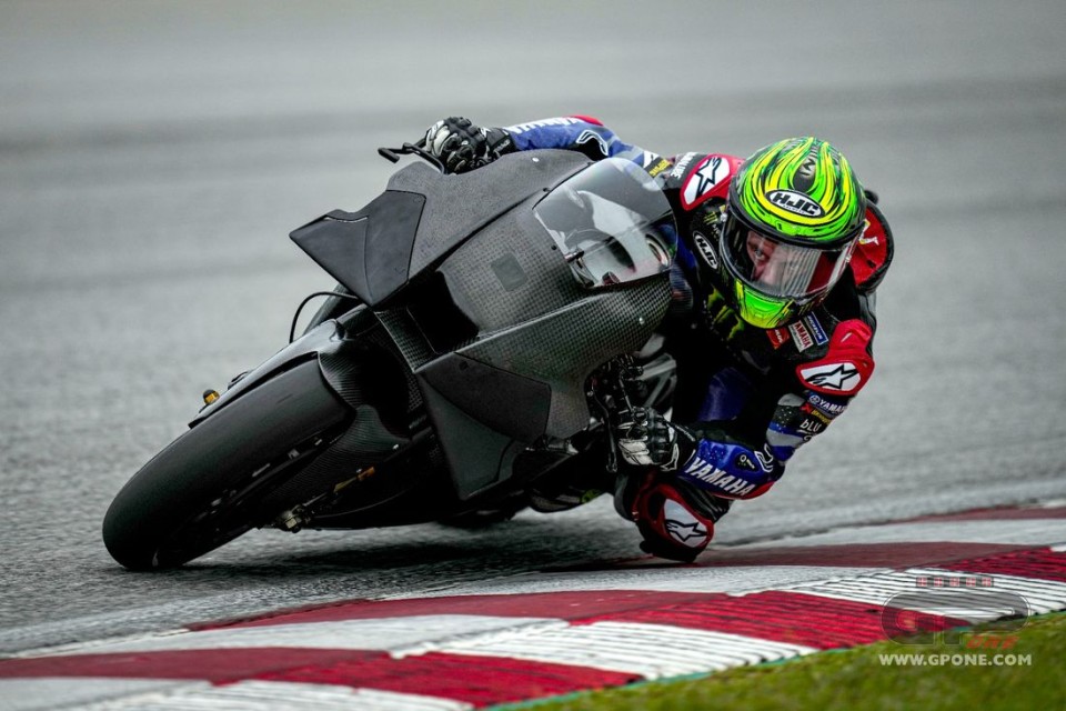 MotoGP: Arriva la Yamaha 'manta': Crutchlow con una nuova aerodinamica a Sepang