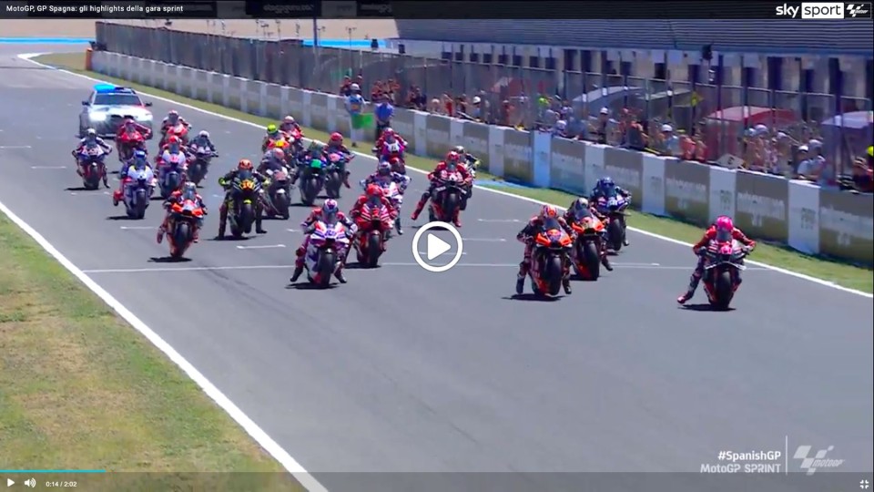 MotoGP: VIDEO - Gli highlights della vittoria di Binder a Jerez nella Sprint Race