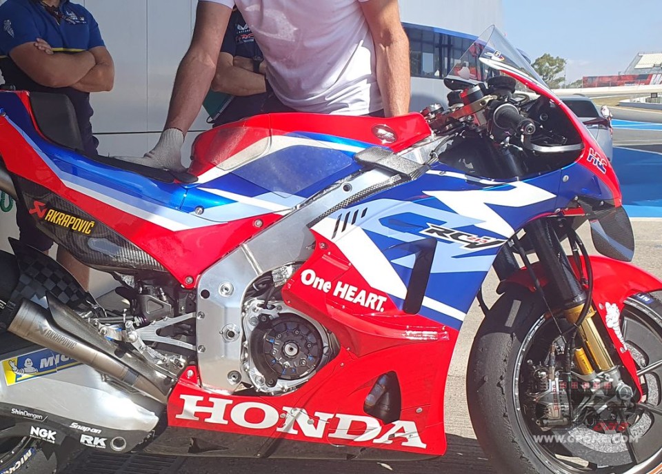 MotoGP: Test a Jerez: ecco il nuovo telaio Honda realizzato da Kalex
