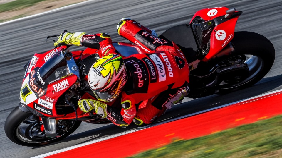 SBK: Bautista incontenibile, è pole da record a Barcellona! 8° Toprak