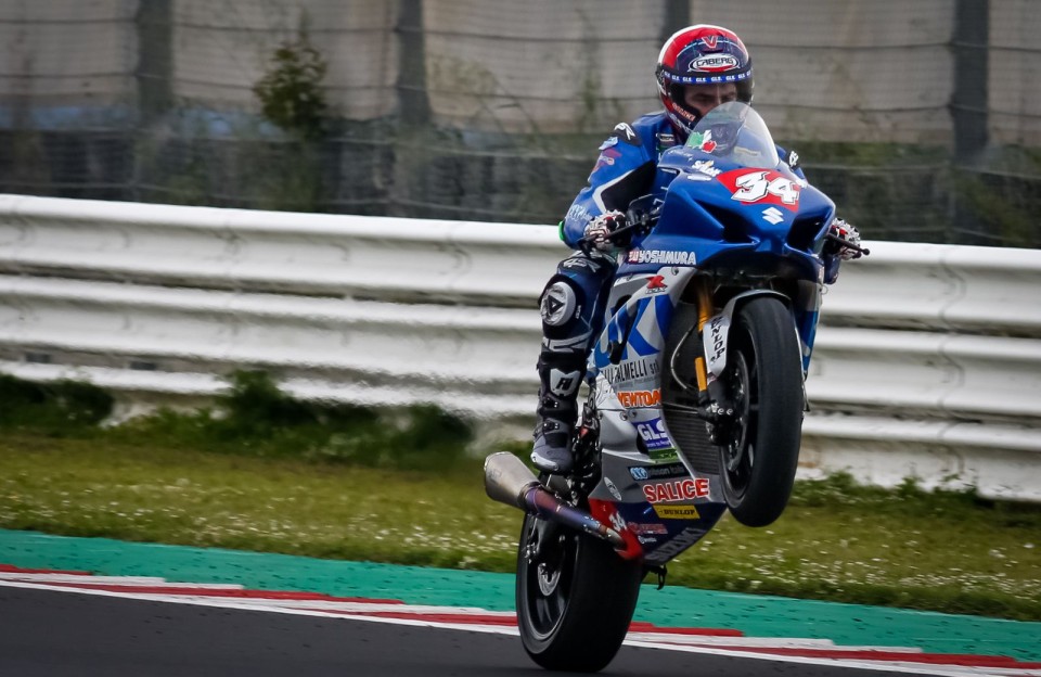 SBK: La rinascita Suzuki nel CIV Superbike con Kevin Manfredi