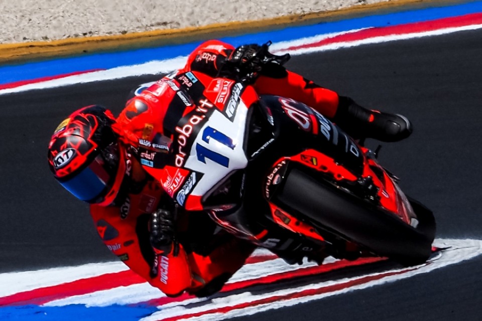 SBK: SSP Misano: Ducati cala il tris in Superpole, con un Bulega da record