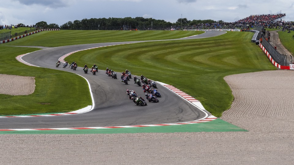 SBK: Superbike Donington: gli orari in tv su Sky, TV8 e NOW