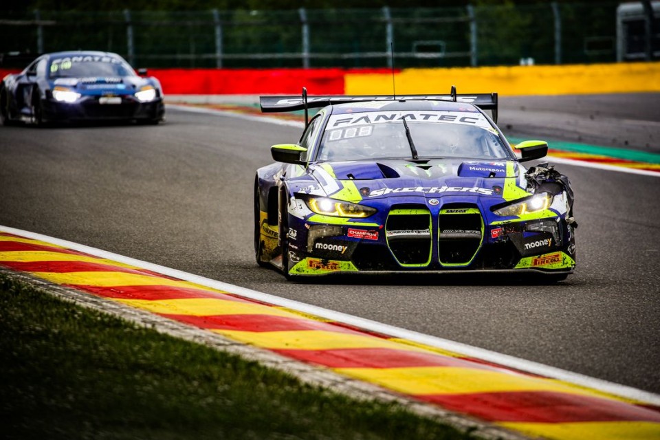 Auto - News: Valentino Rossi rimonta e chiude al 6° posto la 24 Ore di Spa