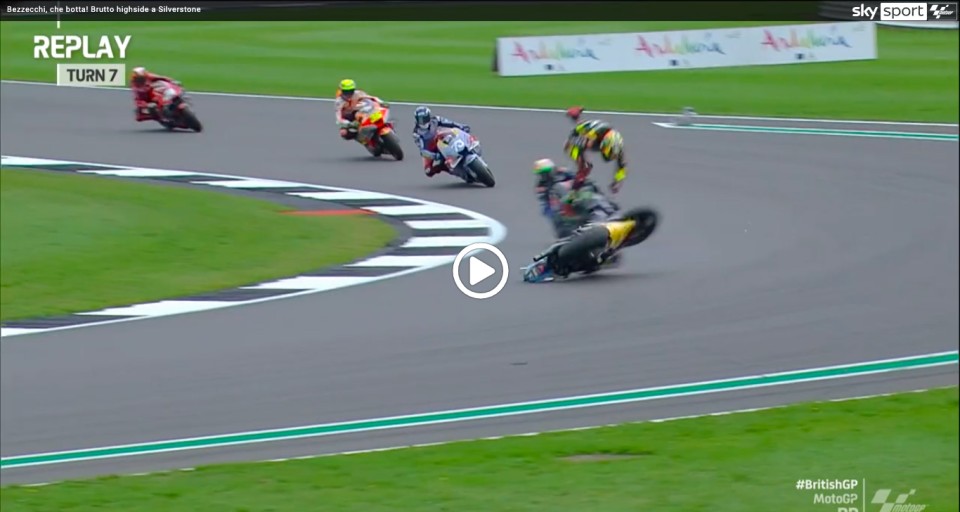 MotoGP: VIDEO - Il brutto volo di Bezzecchi nella FP2 di Silverstone