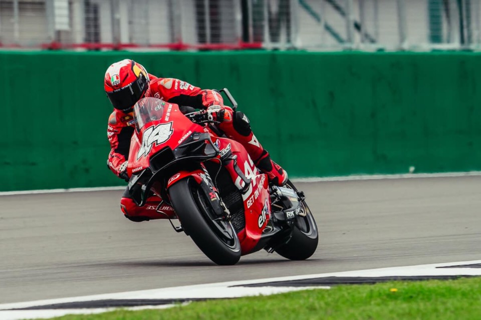MotoGP: Pol Espargarò retrocesso di tre posizioni per aver rovinato il giro a Marquez