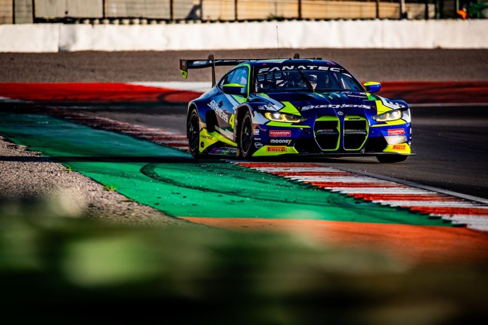 Auto - News: Valentino Rossi 8° nella prima gara sprint di Valencia