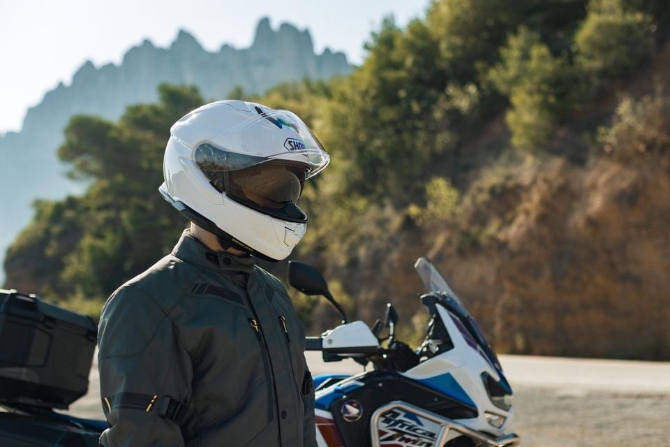 Moto - News: Shoei GT-Air 3: il casco integrale per il mototurismo veloce