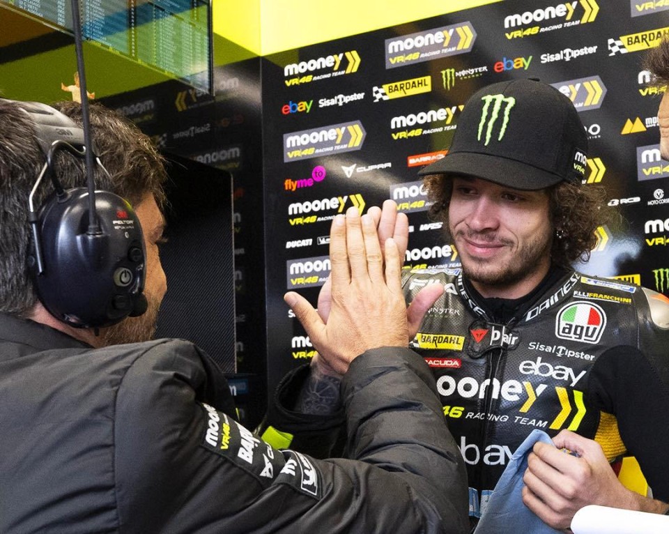 MotoGP: Bezzecchi: “Mi piacerebbe che le squadre facessero a botte per me”