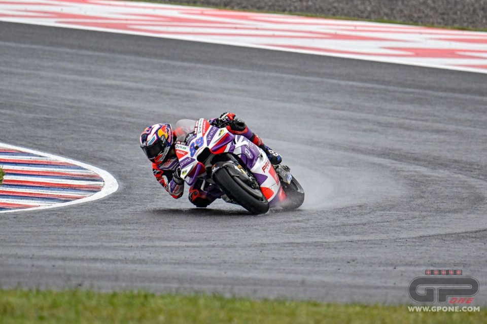 MotoGP: Martìn vince nel caos a Motegi, Bagnaia 2° e Marquez sul podio
