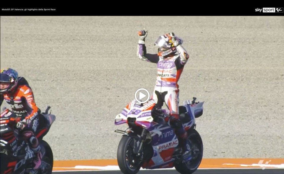 MotoGP: VIDEO - Highlights Sprint Race Valencia: Martìn vince e sogna ancora