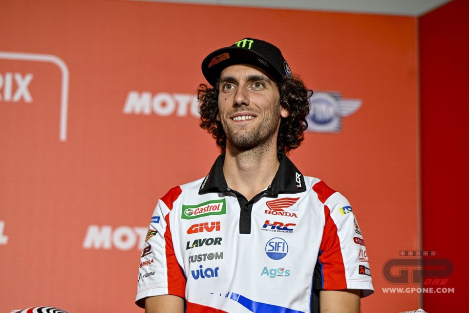 MotoGP: Rins saluta il team LCR in sella: correrà nel Gran Premio di Valencia