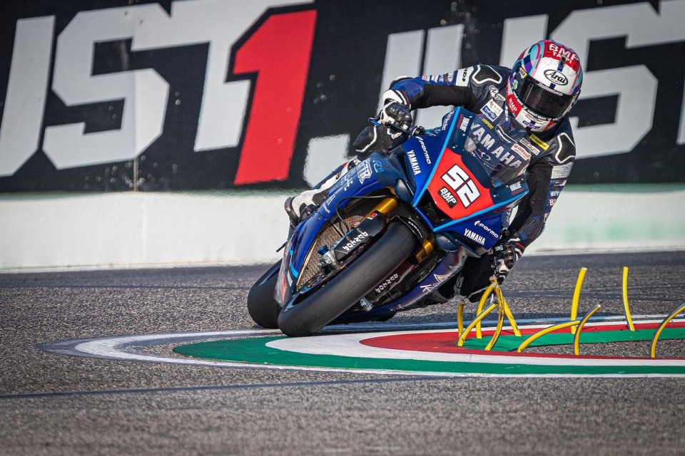 SBK: Yamaha pensa a DMR Racing per il CIV Superbike 2024